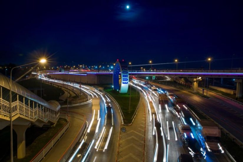 Cars crawl along a new clogged highway, built in connection with the Sochi 2014 Winter Olympics building projects, in Sochi October 16, 2013. Traffic jams have become notorious in Sochi since building works during the run-up to the Winter Games have turned this resort town into a sprawling, polluted city that stretches some 145 km (90 miles) along the shores of the Black Sea with few alternative routes to avoid the congested thoroughfares connecting its two main districts.