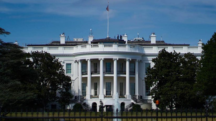 A front on shot of the White house